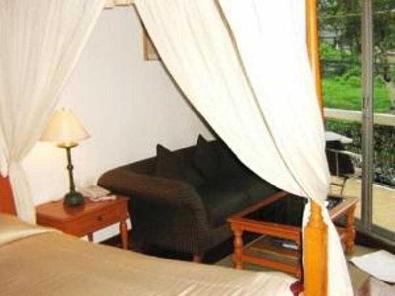 Orchid Hotel And Spa Kalim Bay Patong Exterior foto